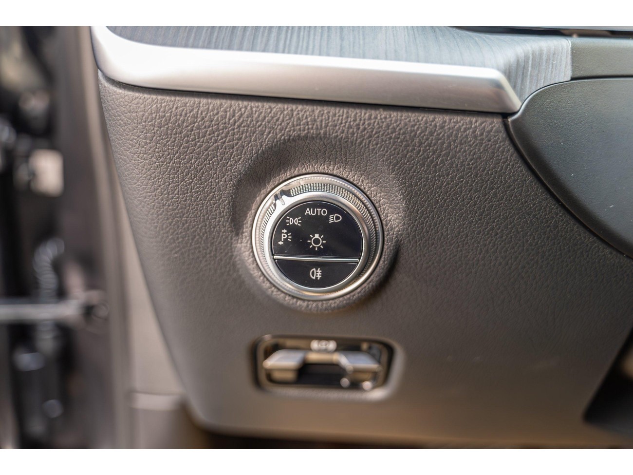 Mercedes-Benz C 200 L 2023