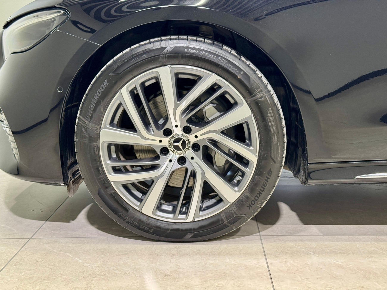 Mercedes-Benz E 300 L 2025