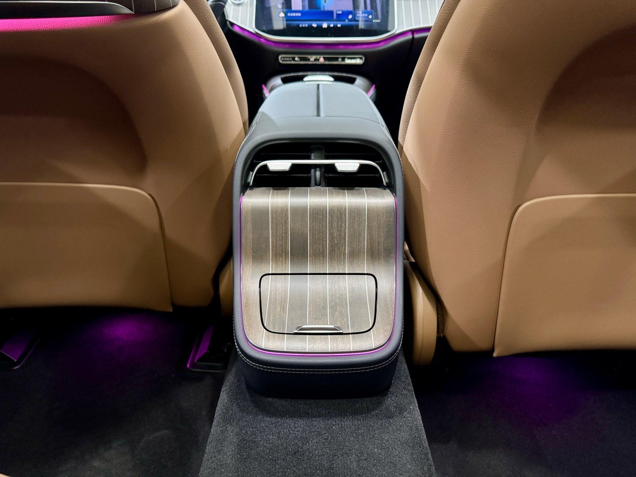 Mercedes-Benz E 300 L 2025