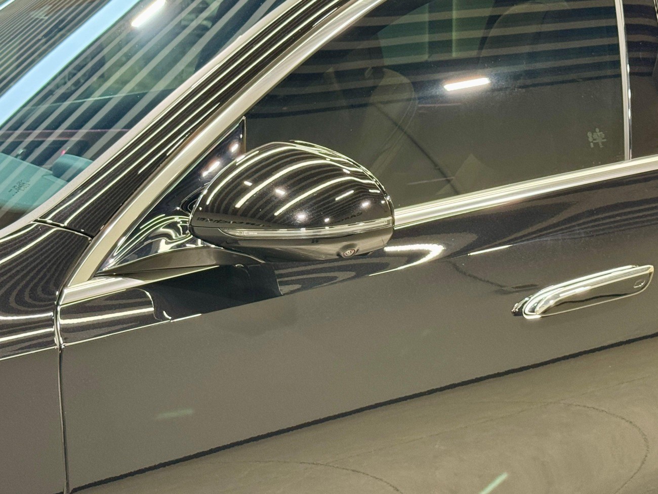 Mercedes-Benz E 300 L 2025