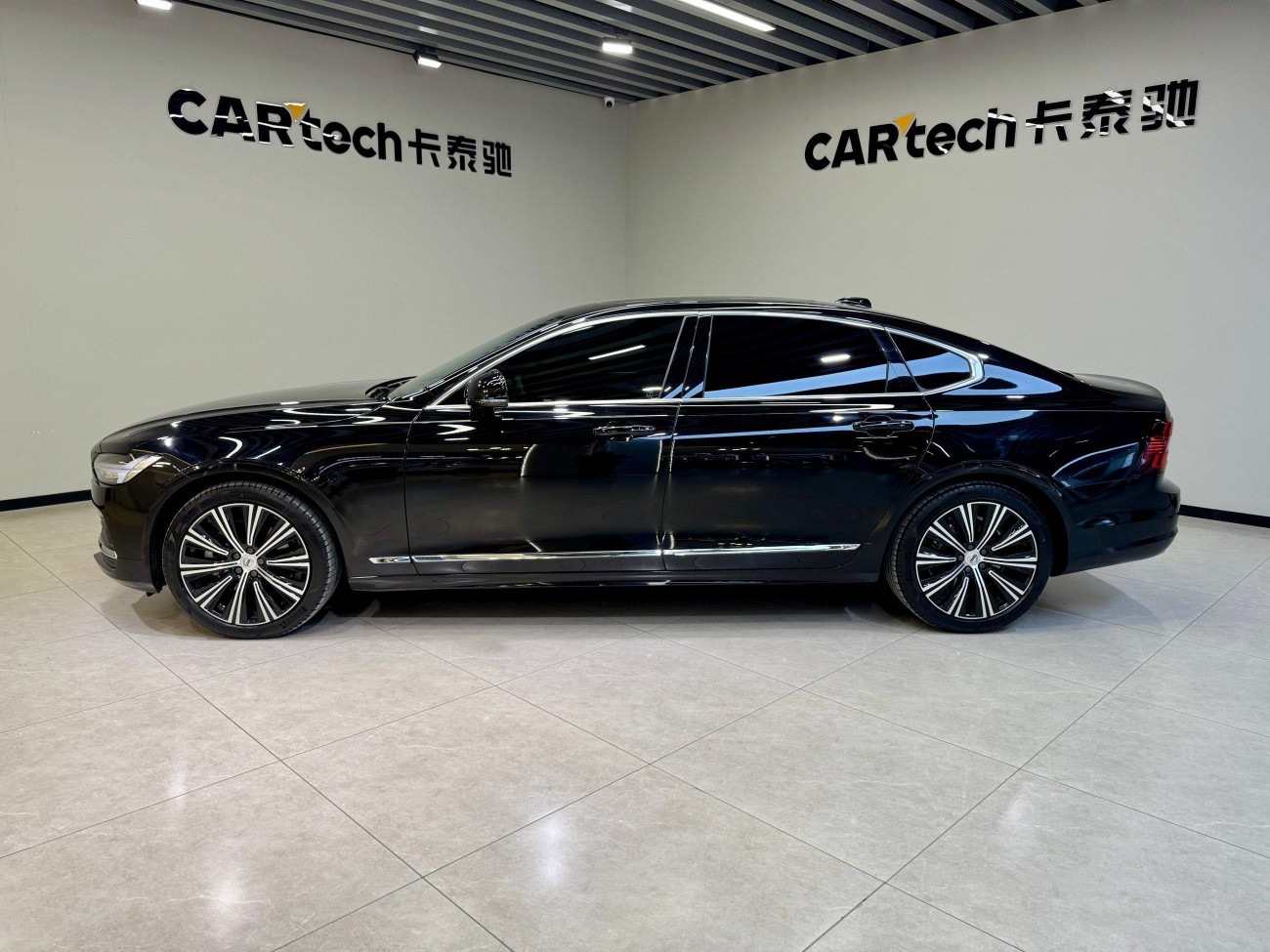Volvo S90 2025