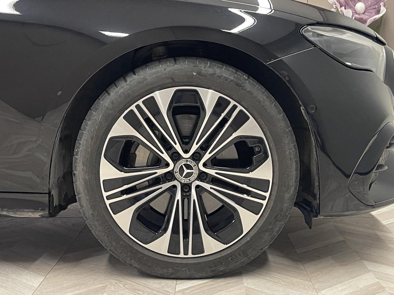 Mercedes-Benz E 300 L 2025