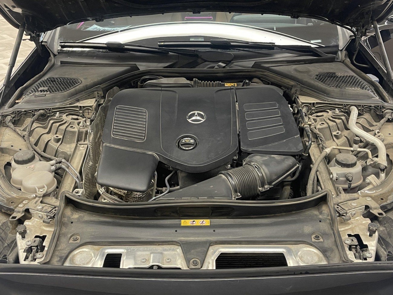 Mercedes-Benz E 300 L 2025