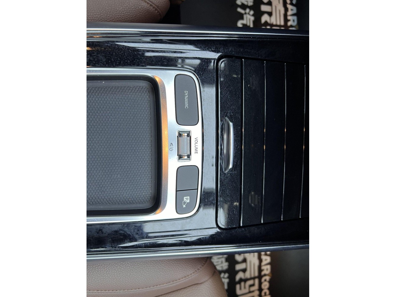 Mercedes-Benz GLB 2024