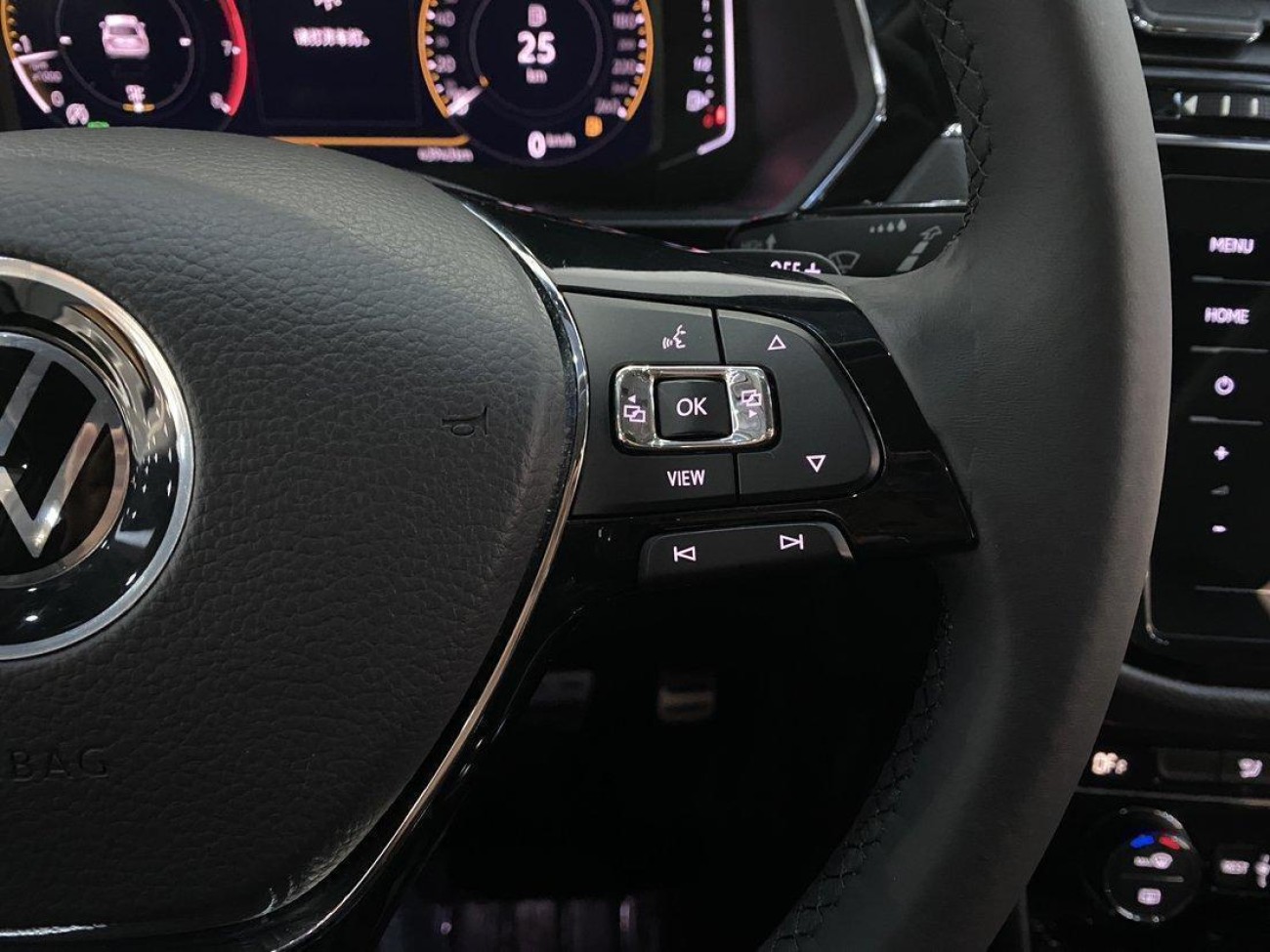 Volkswagen Tiguan L 2021