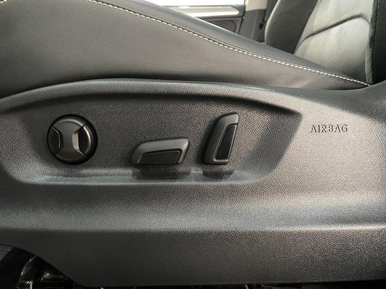 Volkswagen Tiguan L 2021