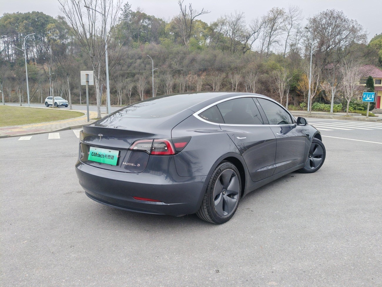 Tesla Model 3 2020