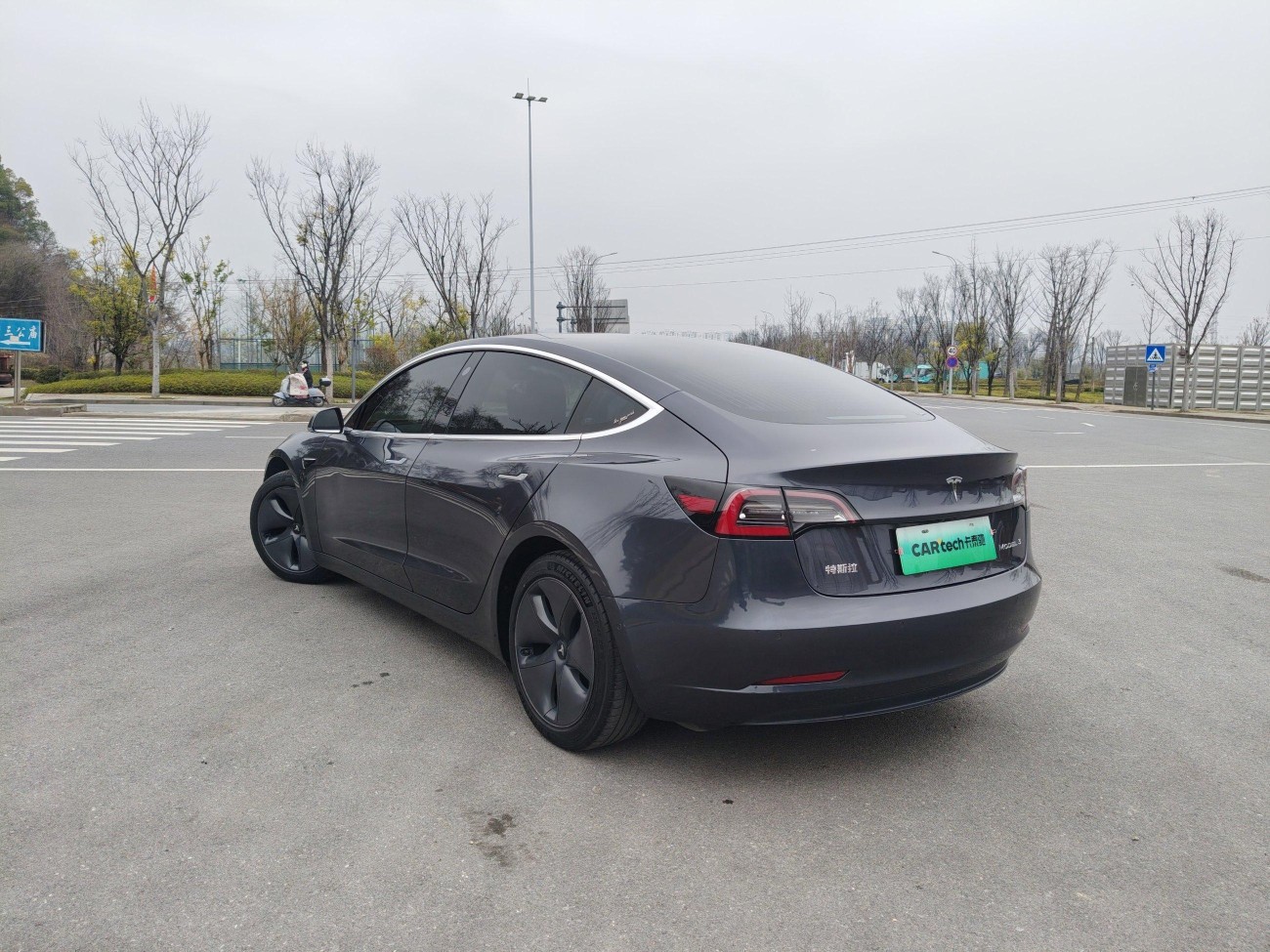 Tesla Model 3 2020
