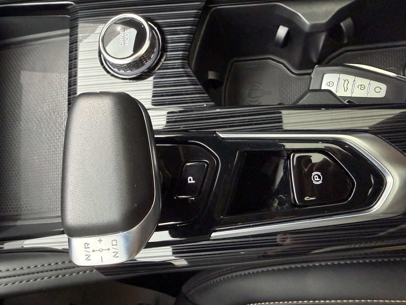 Geely Xingyue L 2025