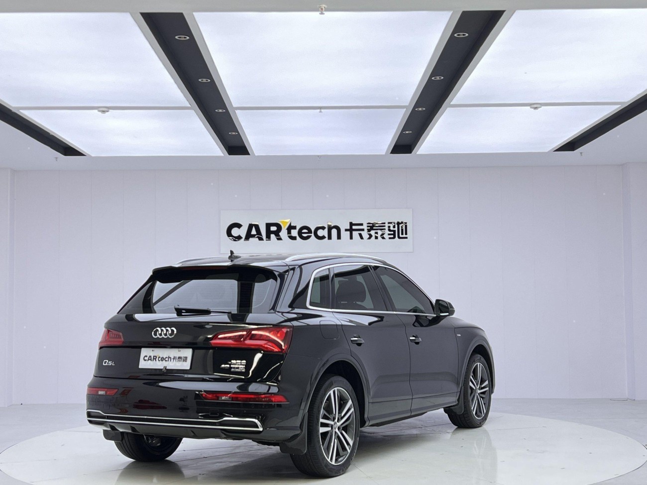 Audi Q5L 40 TFSI 2021