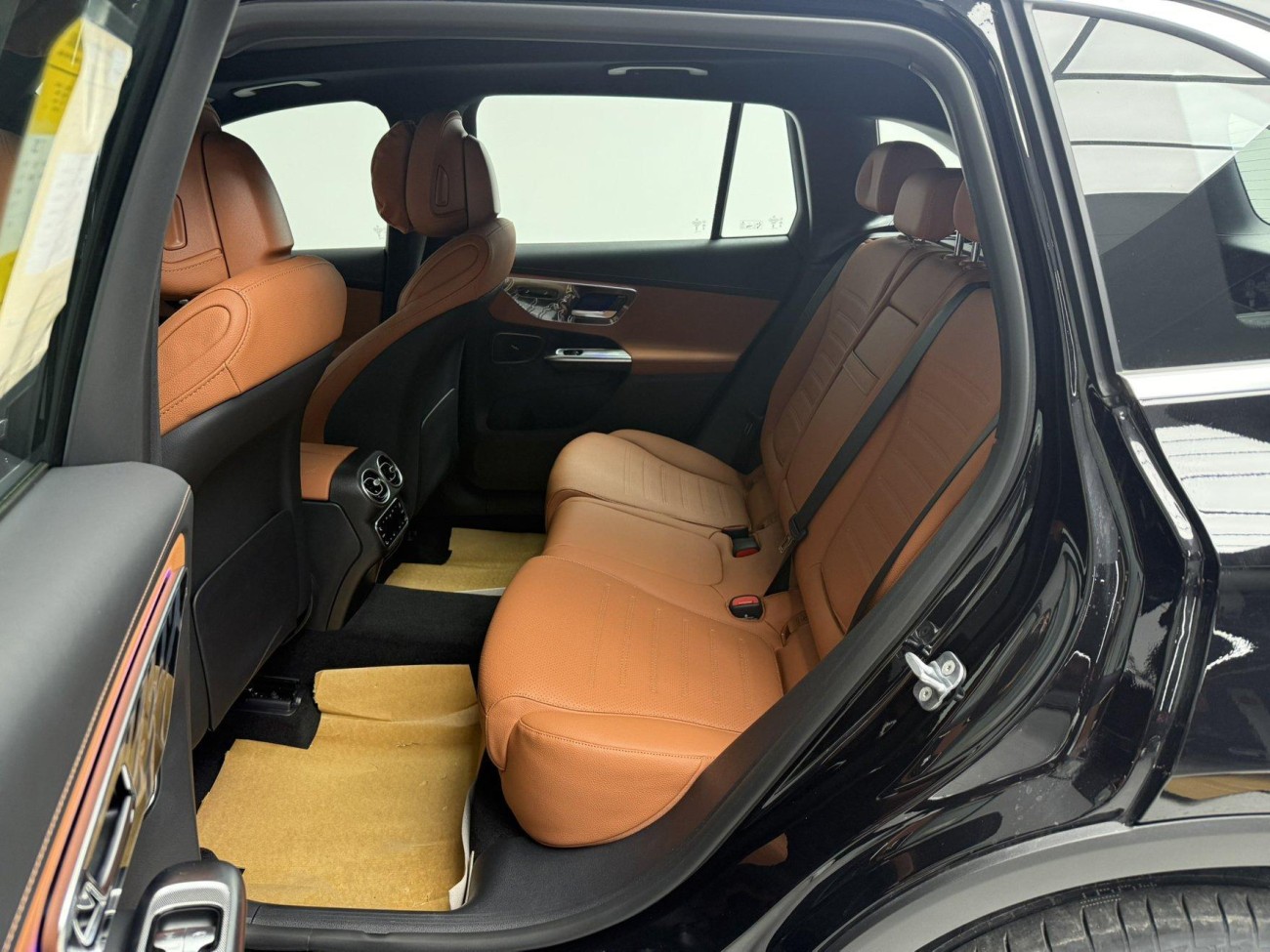 Mercedes-Benz GLC 260 L 2026