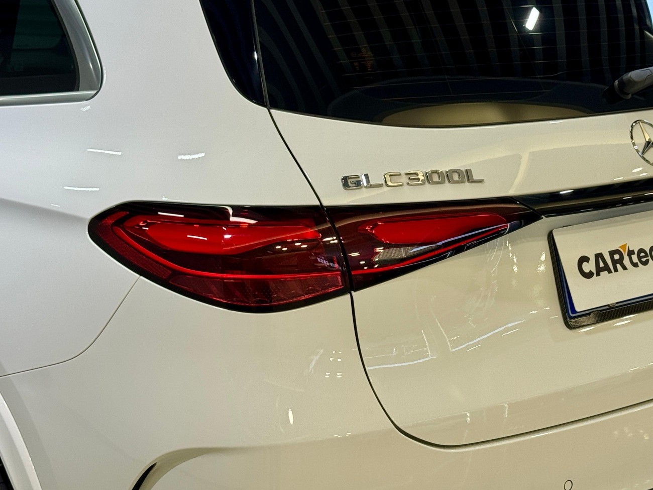 Mercedes-Benz GLC 260 L 2025