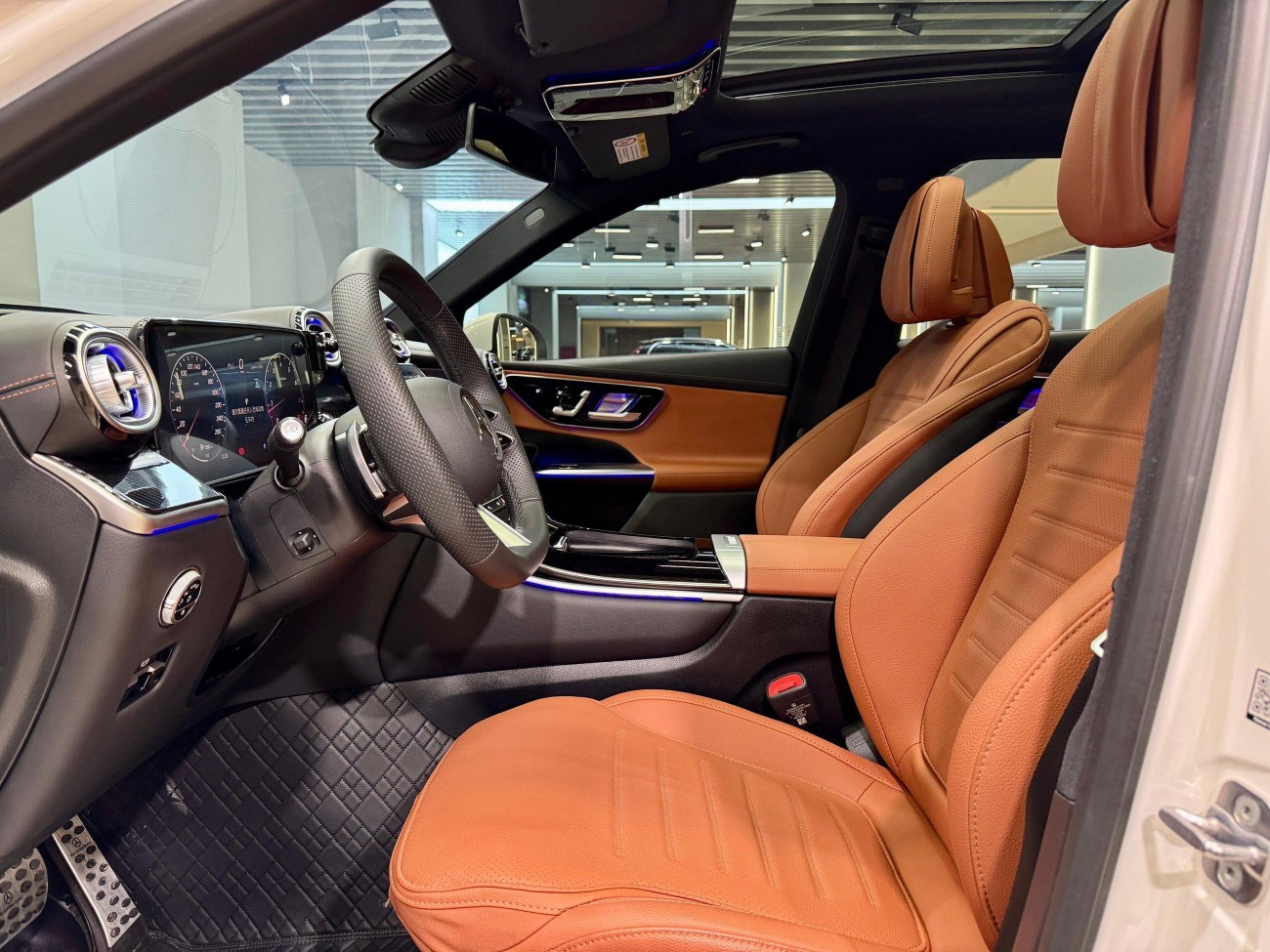 Mercedes-Benz GLC 260 L 2025