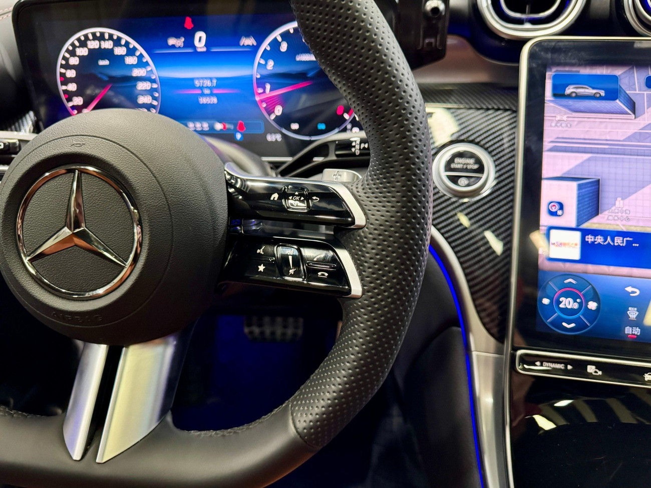 Mercedes-Benz GLC 260 L 2025