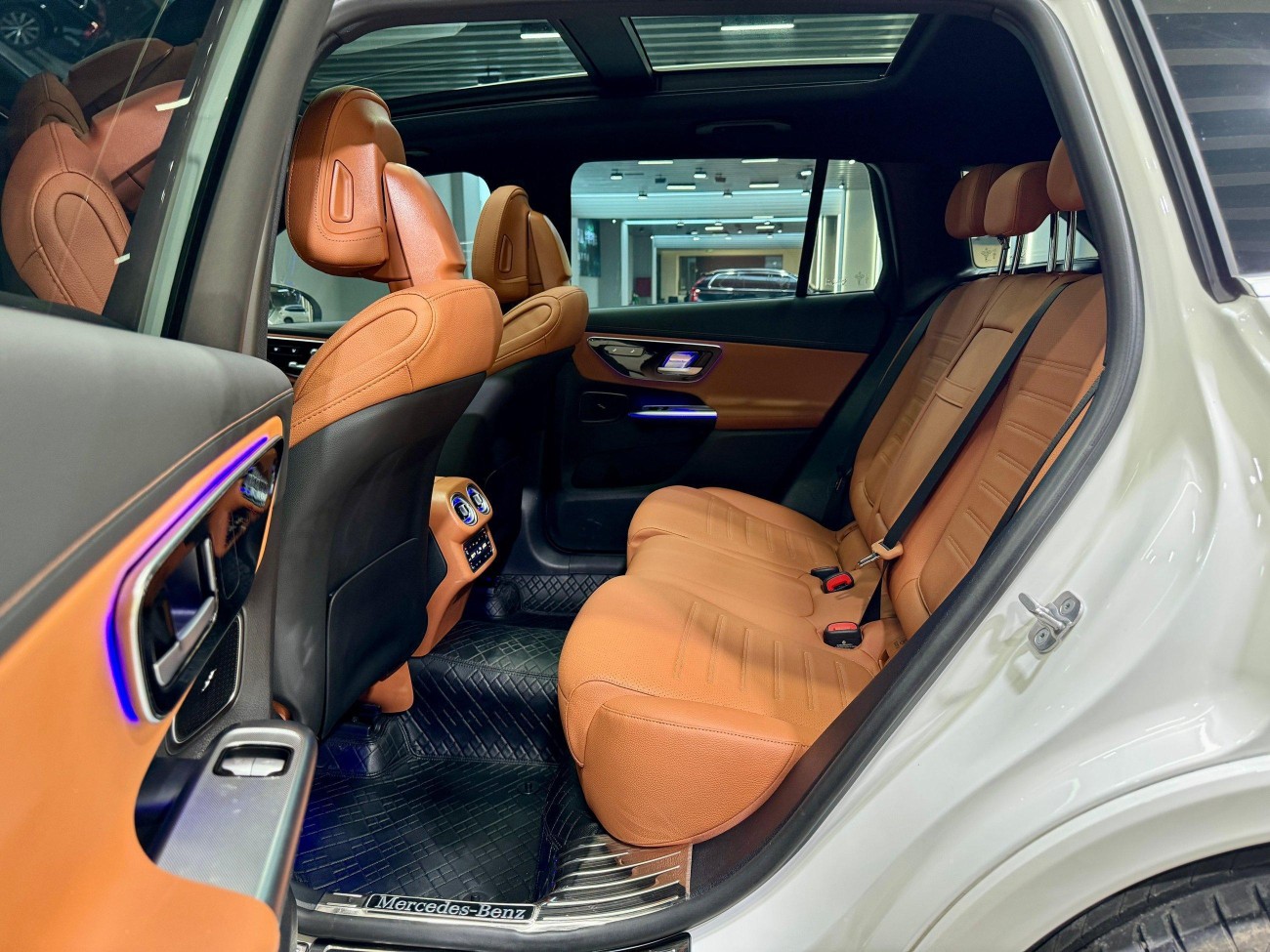 Mercedes-Benz GLC 260 L 2025