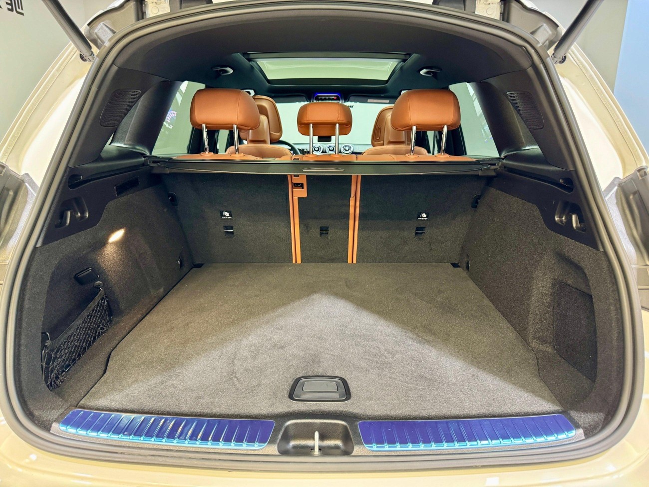 Mercedes-Benz GLC 260 L 2025