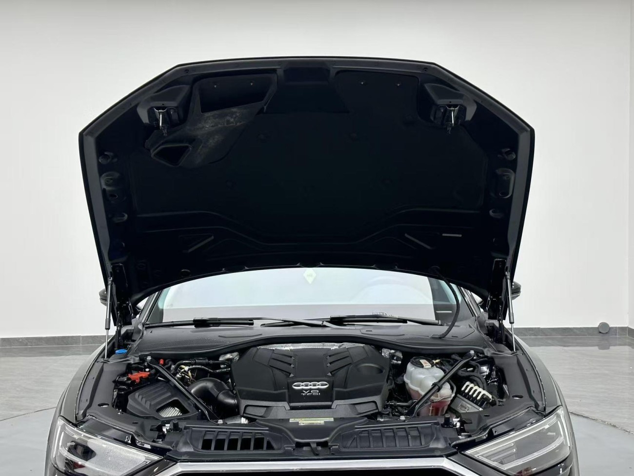 Audi A8L 55 TFSI 2019