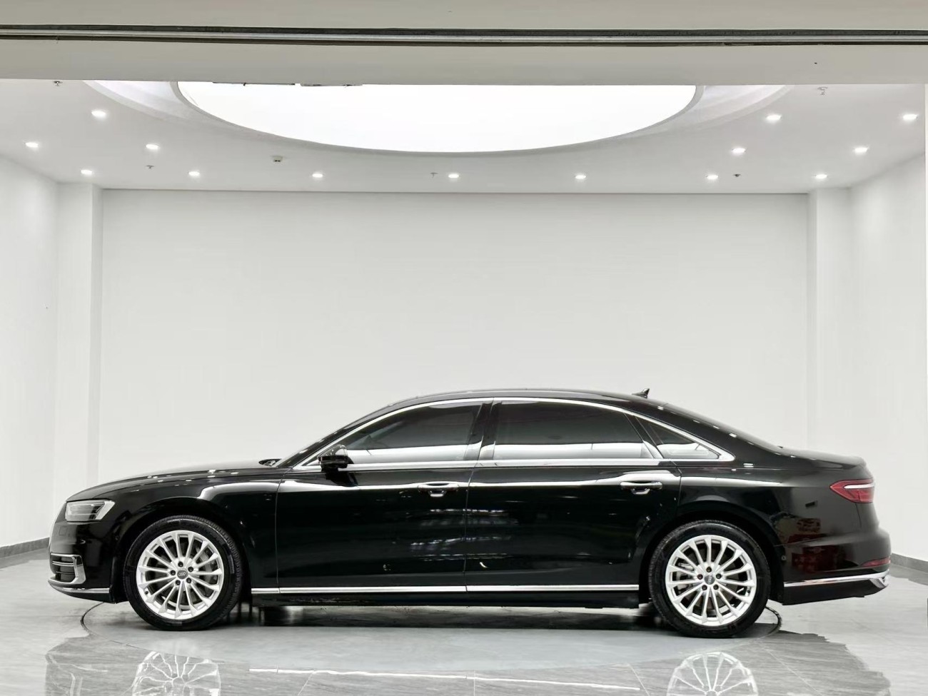 Audi A8L 55 TFSI 2019