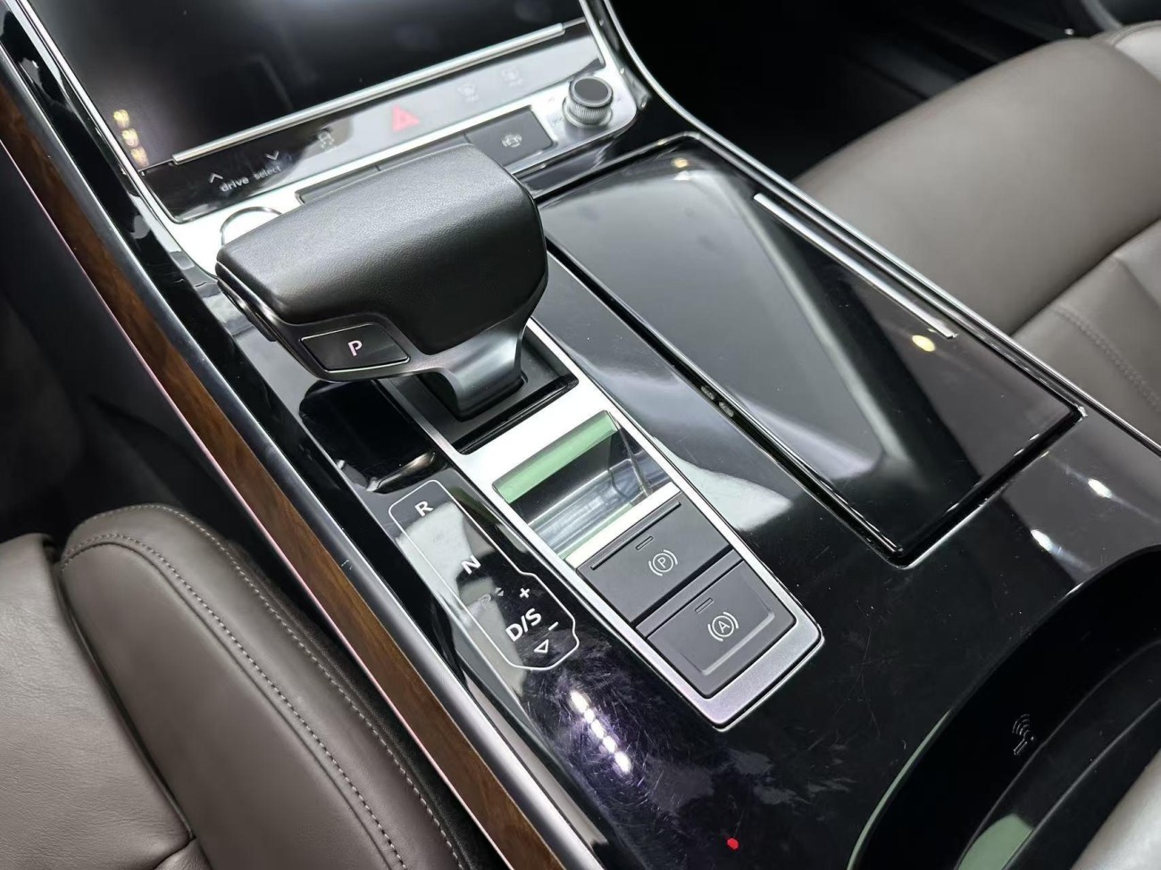 Audi A8L 55 TFSI 2019