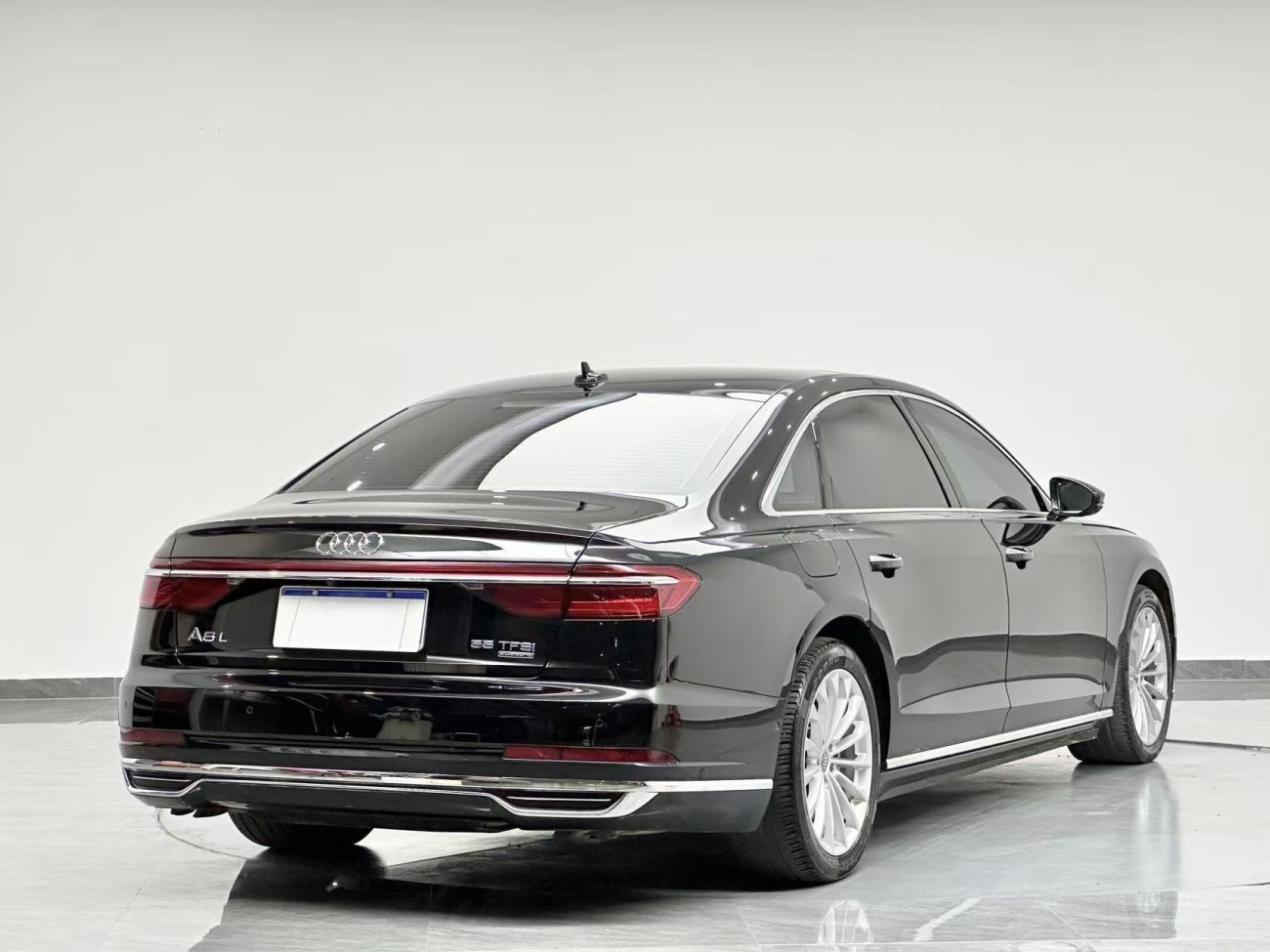 Audi A8L 55 TFSI 2019
