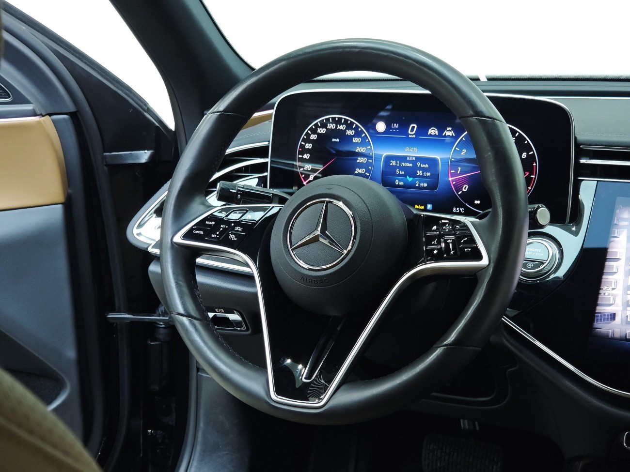 Mercedes-Benz E 300 L 2025