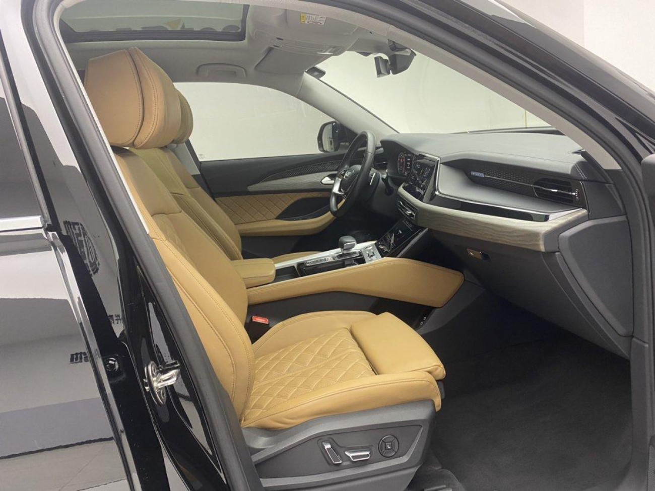 Audi Q6 50 TFSI 2023