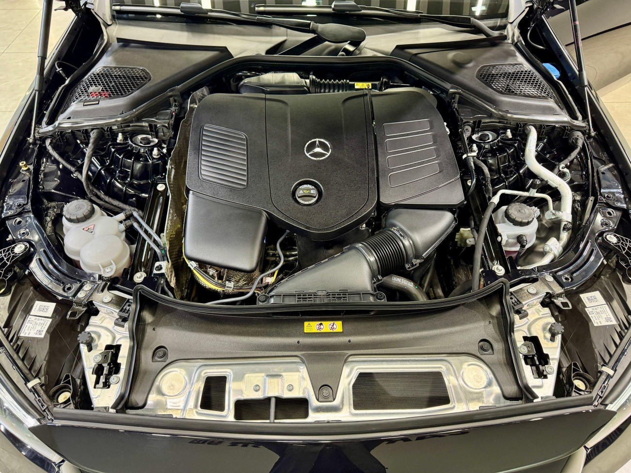 Mercedes-Benz E 300 L 2026