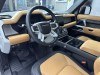 Land Rover Defender 2024