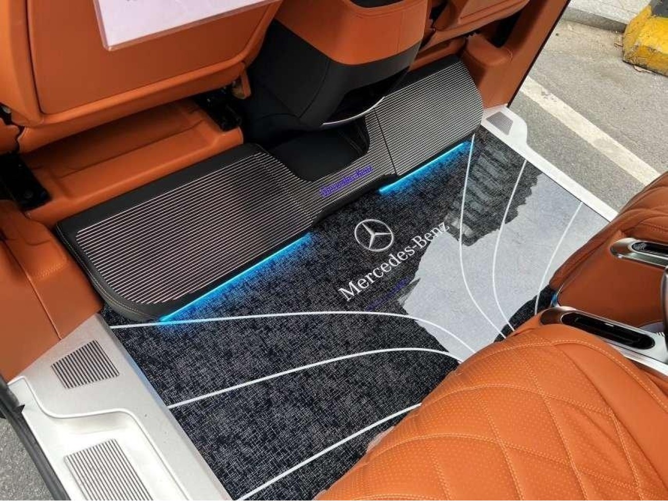 Mercedes-Benz 2020 2021