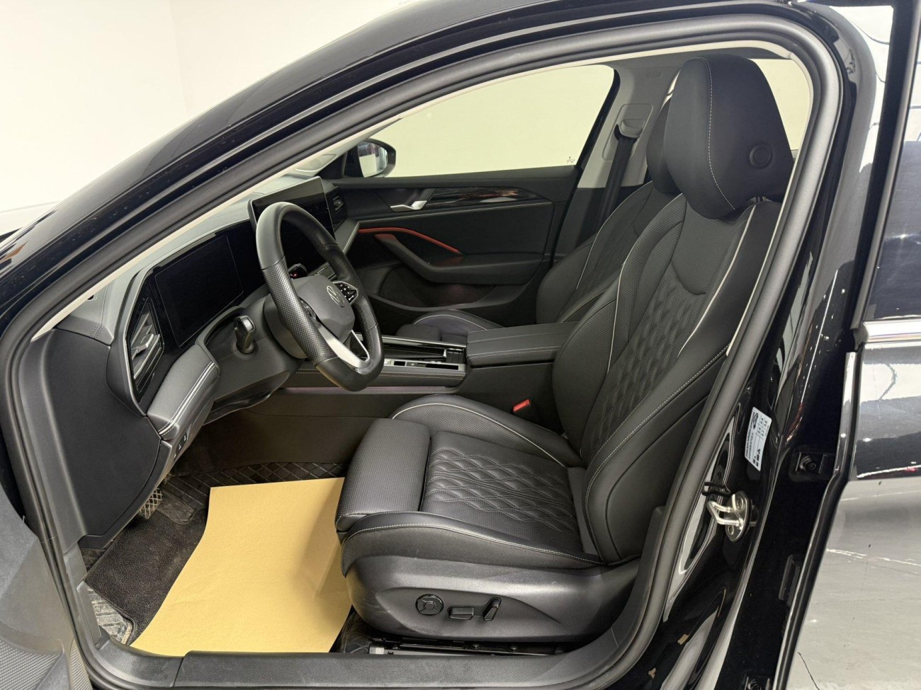 Volkswagen Magotan 2024