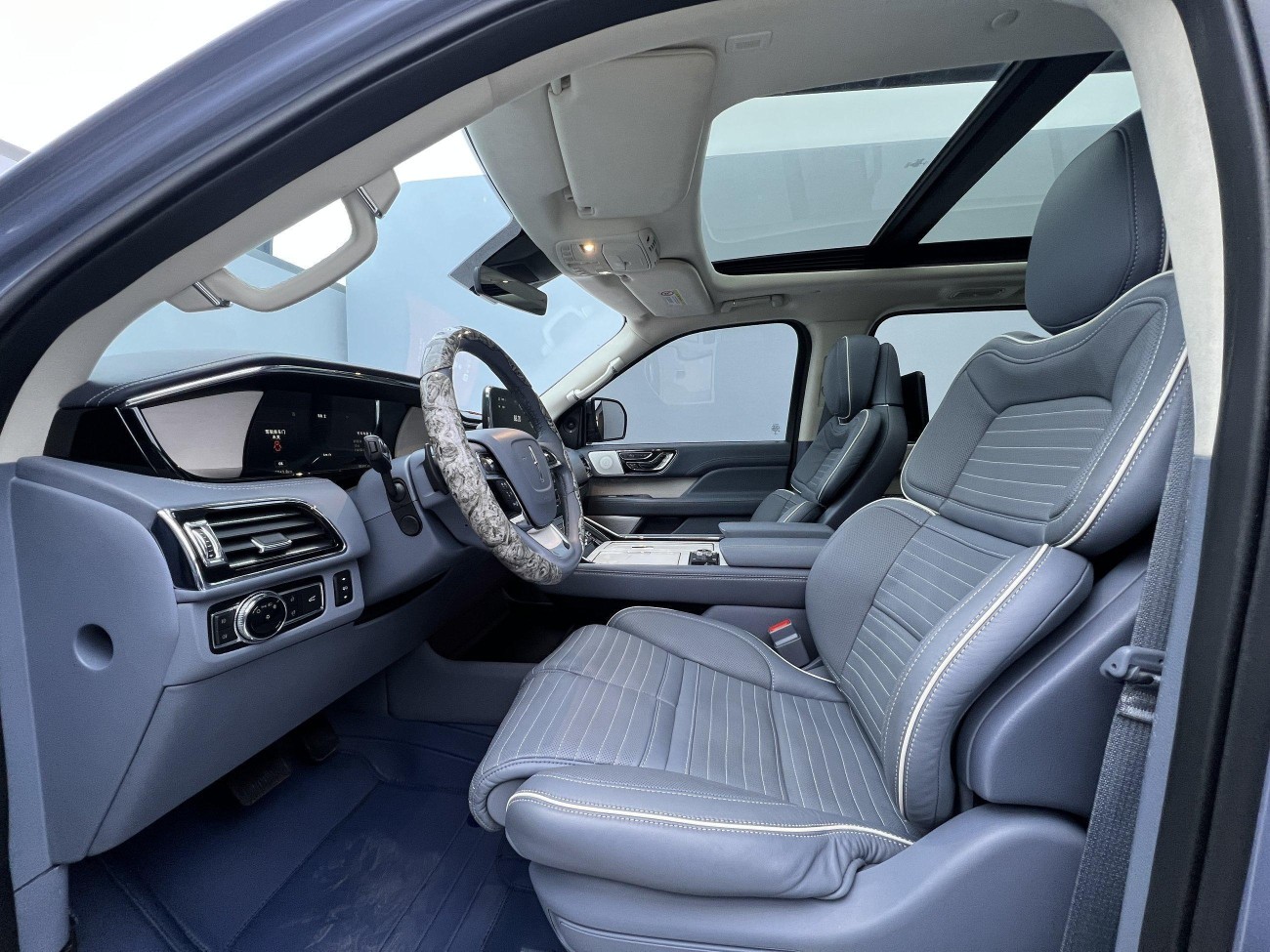 Lincoln Navigator 2022