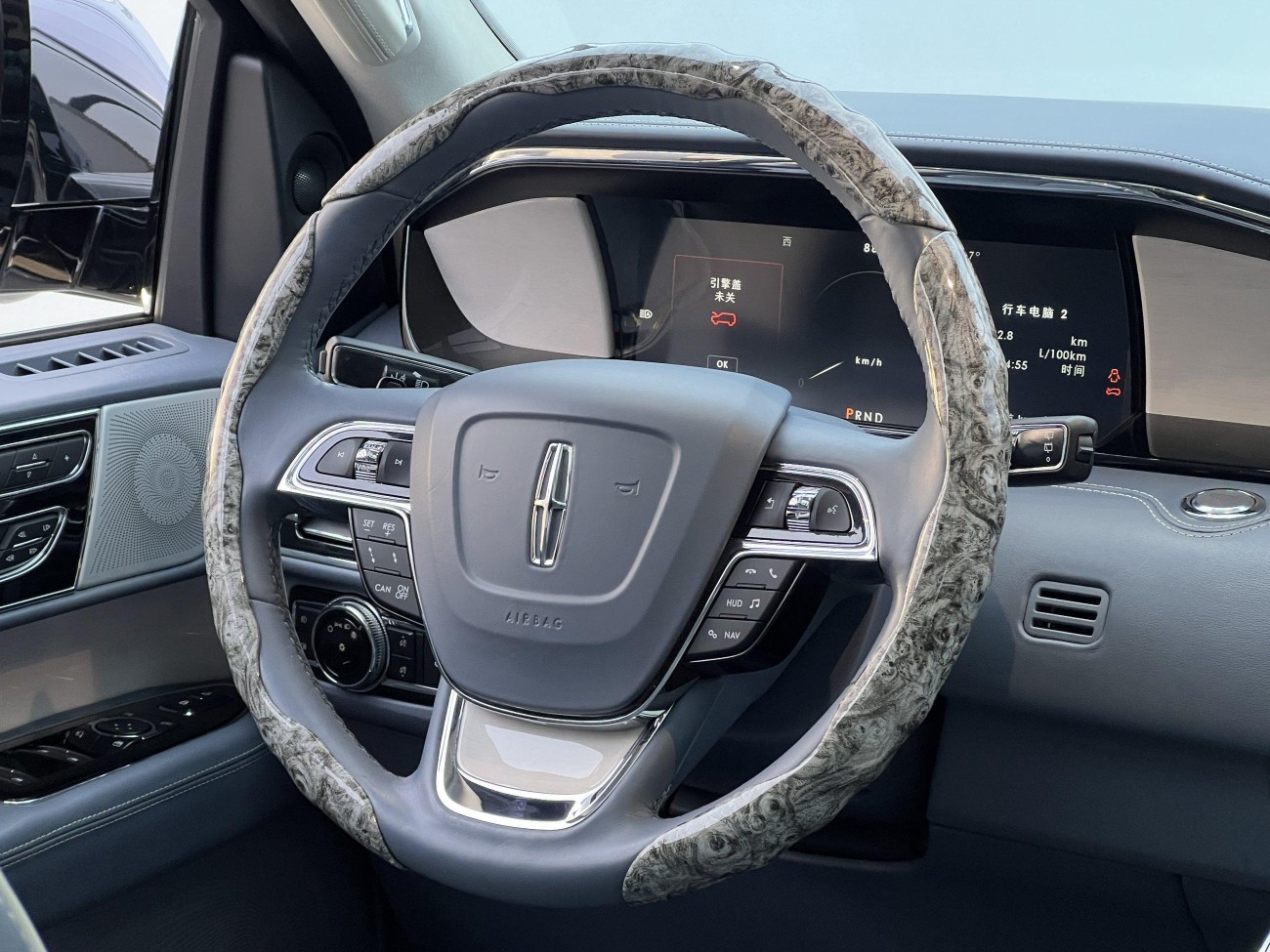 Lincoln Navigator 2022