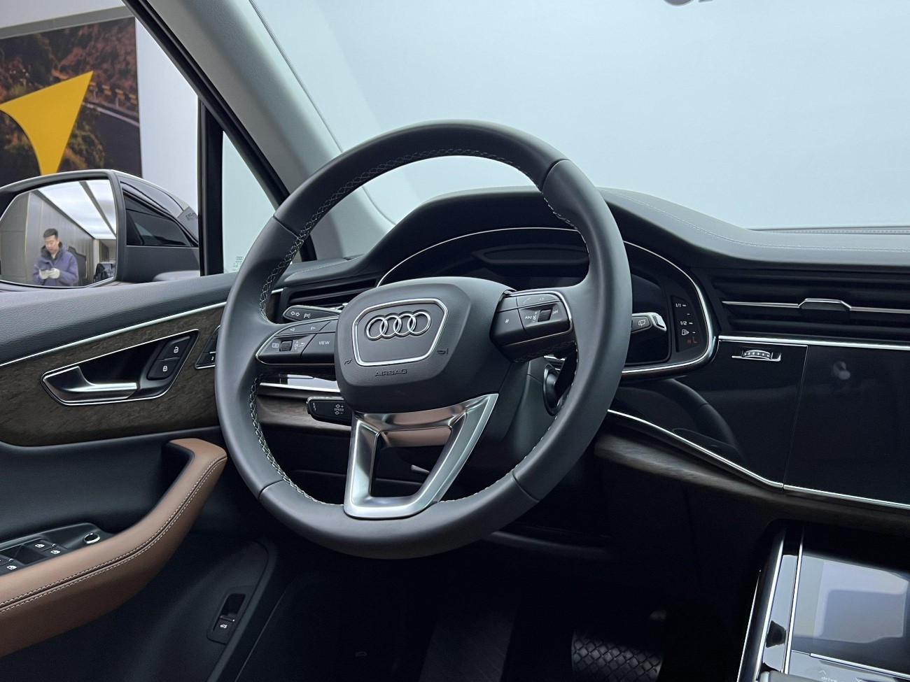 Audi Q7 45 TFSI 2024