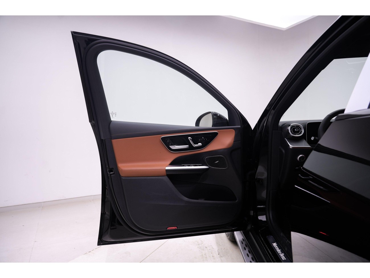 Mercedes-Benz GLC 260 L 2025