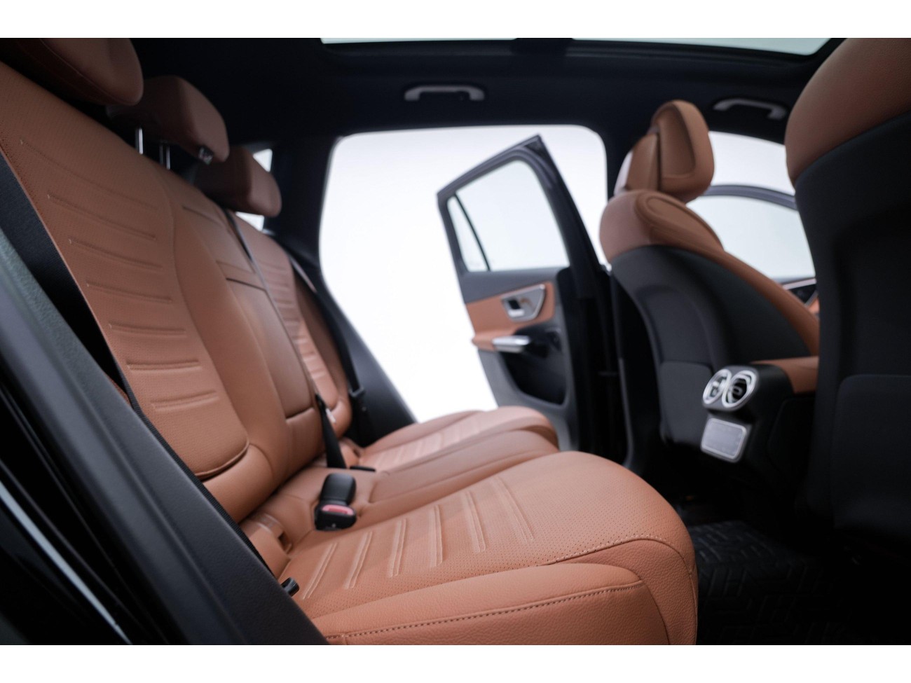 Mercedes-Benz GLC 260 L 2025