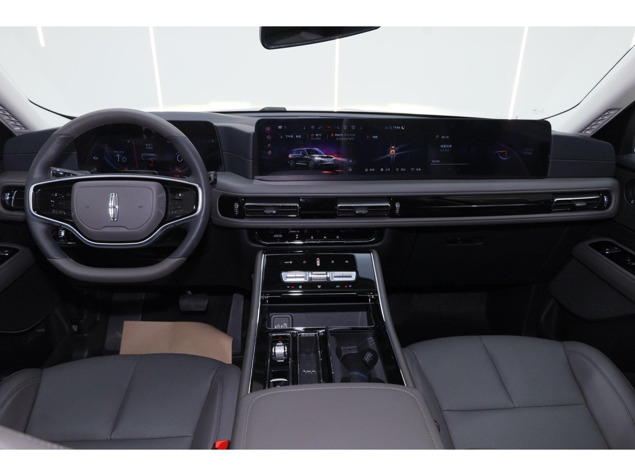 Lincoln Aviator 2025