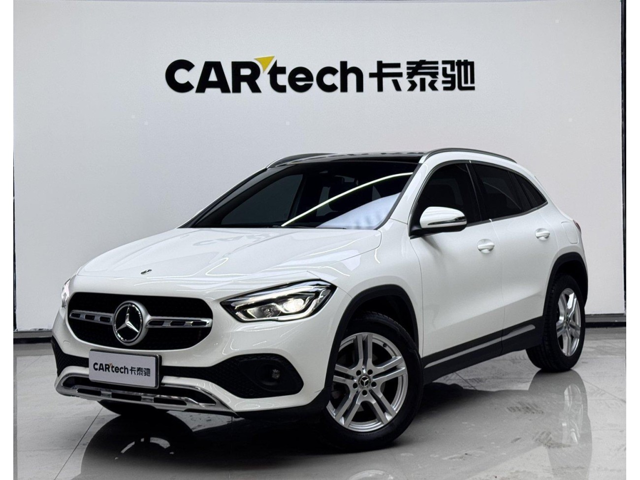 Mercedes-Benz GLA 200 2023