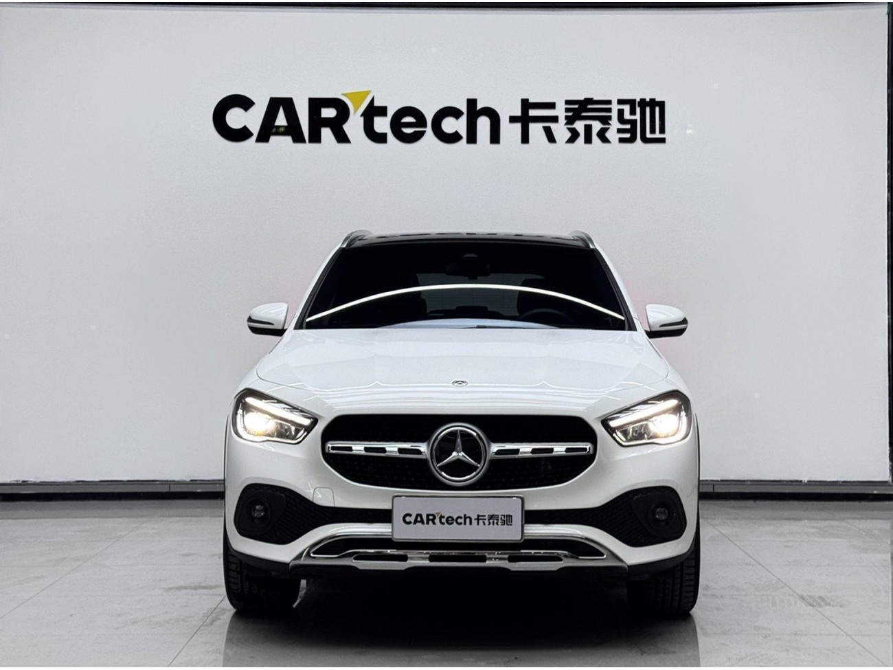 Mercedes-Benz GLA 200 2023