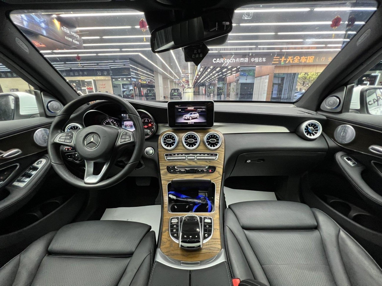 Mercedes-Benz GLC 200 L 2019