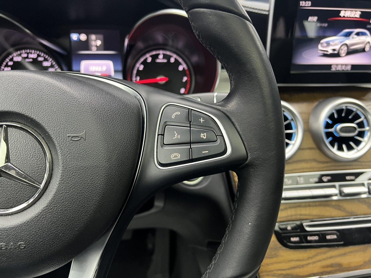 Mercedes-Benz GLC 200 L 2019