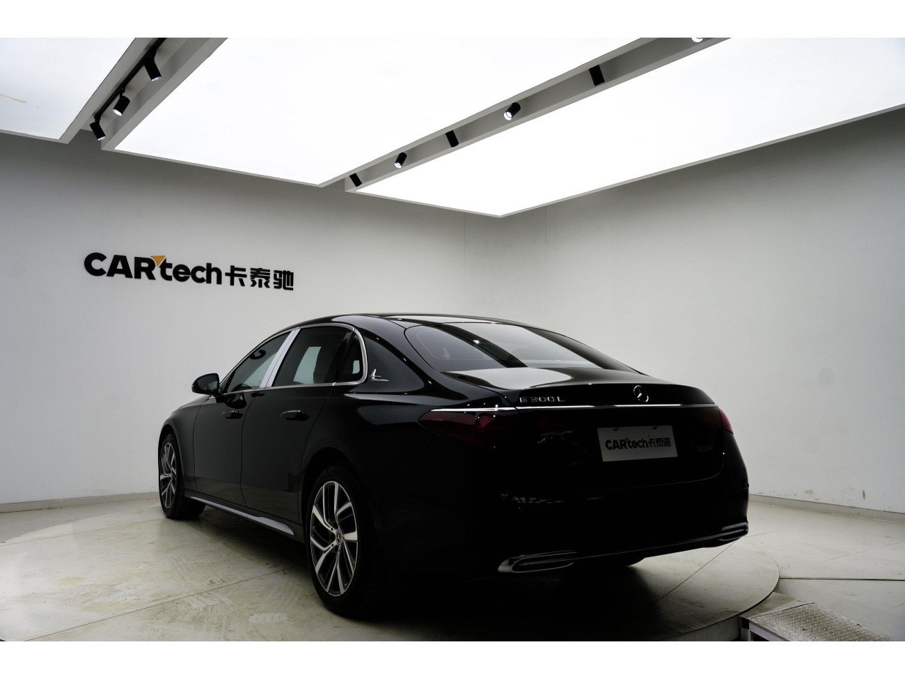 Mercedes-Benz E 300 L 2025