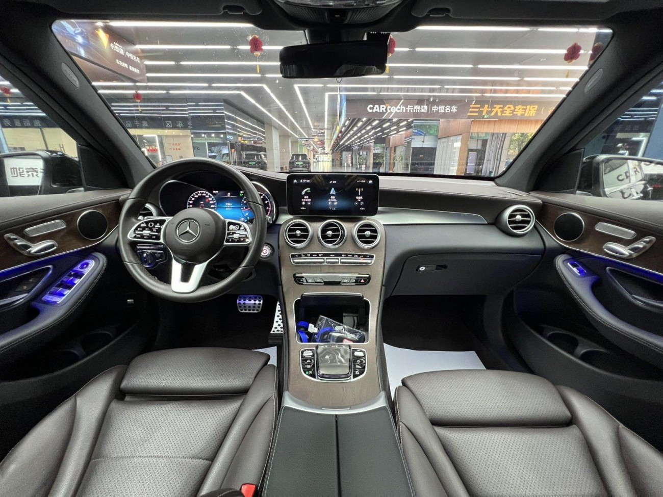 Mercedes-Benz GLC 260 L 2020