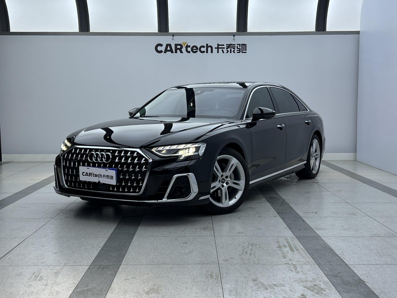 Audi A8L 50 TFSI 2023