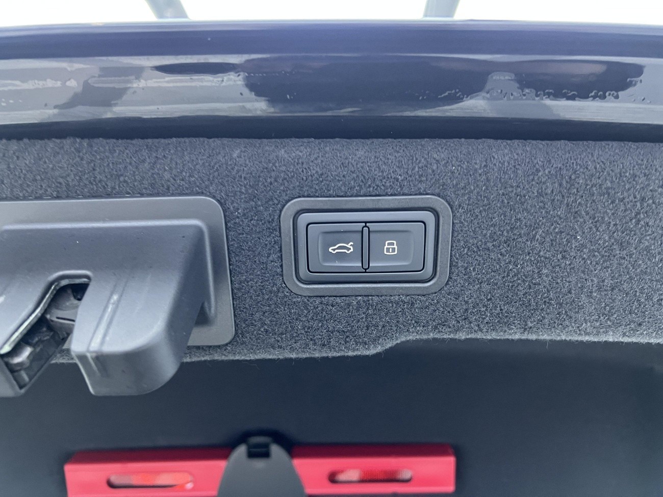 Audi A8L 50 TFSI 2023