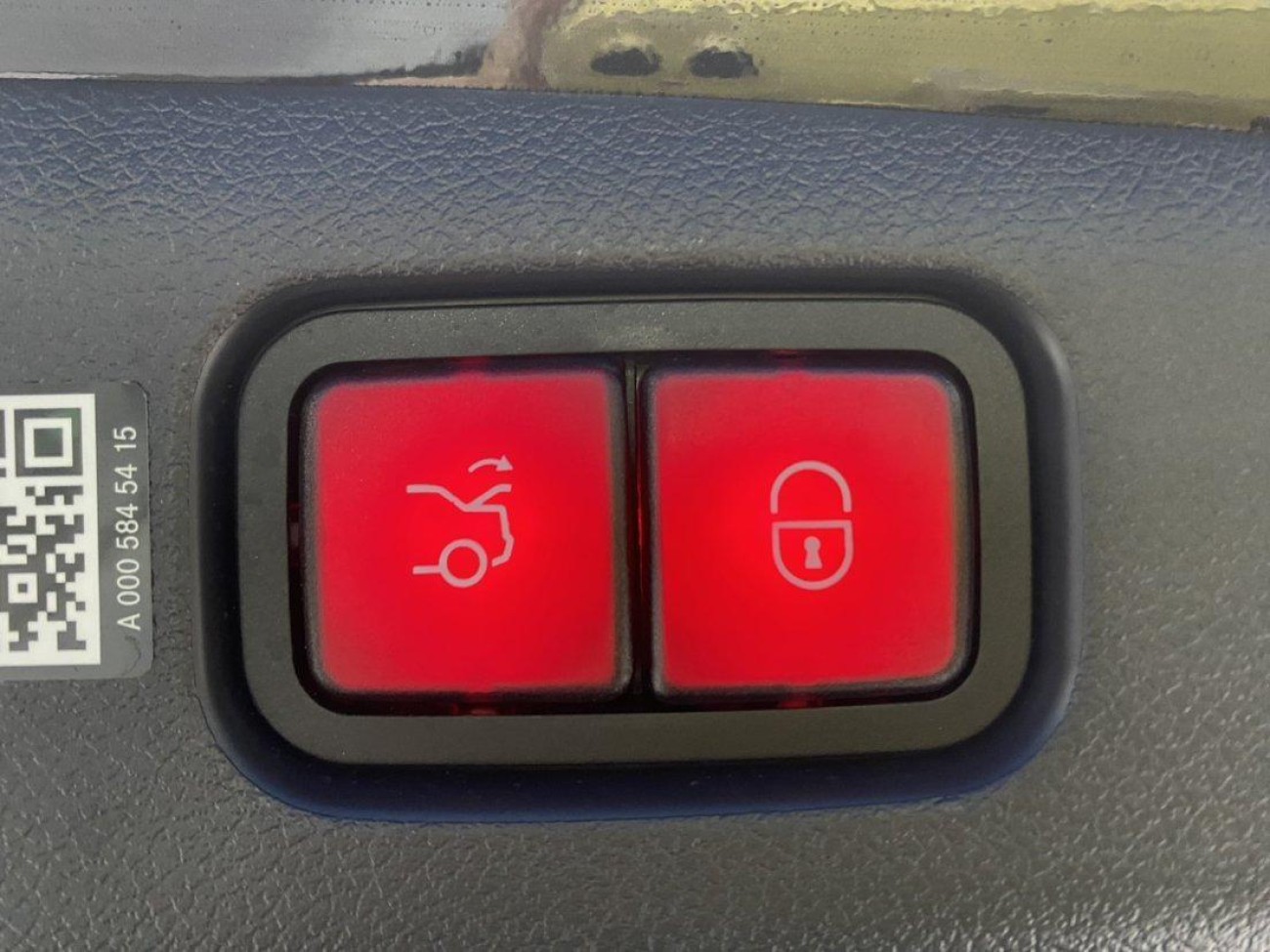 Mercedes-Benz E 300 L 2025