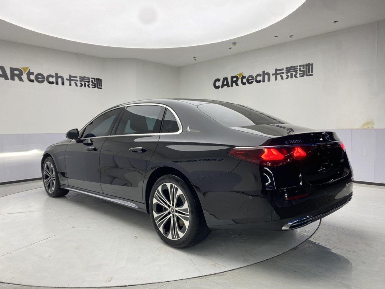 Mercedes-Benz E 300 L 2025