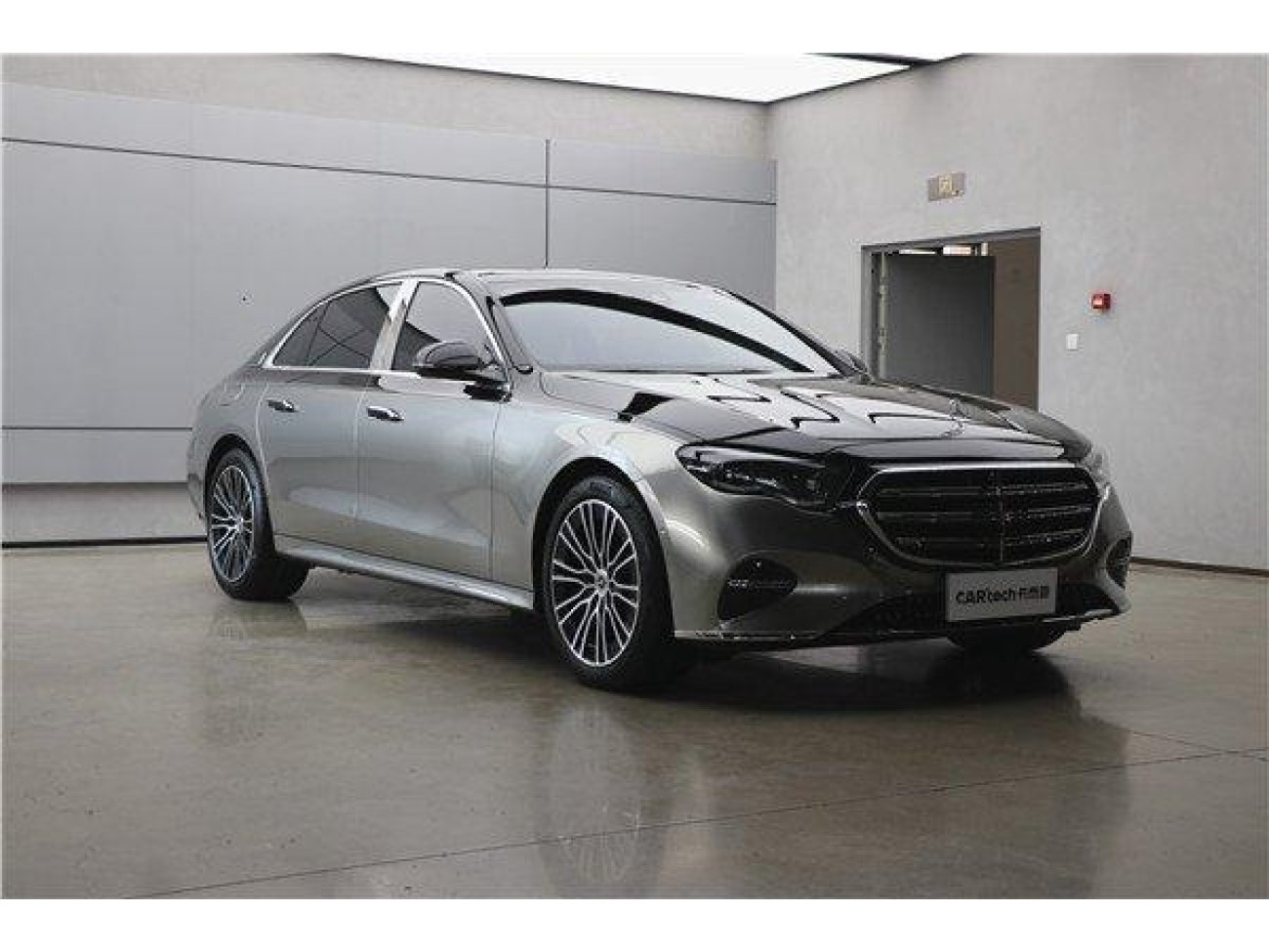 Mercedes-Benz E 300 L 2025