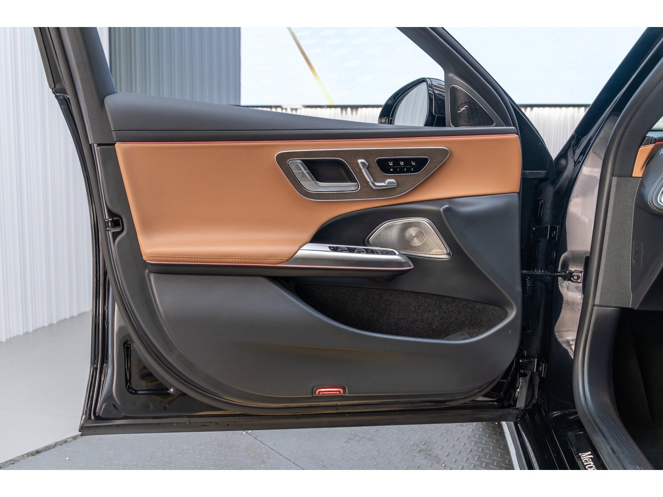 Mercedes-Benz E 300 L 2025