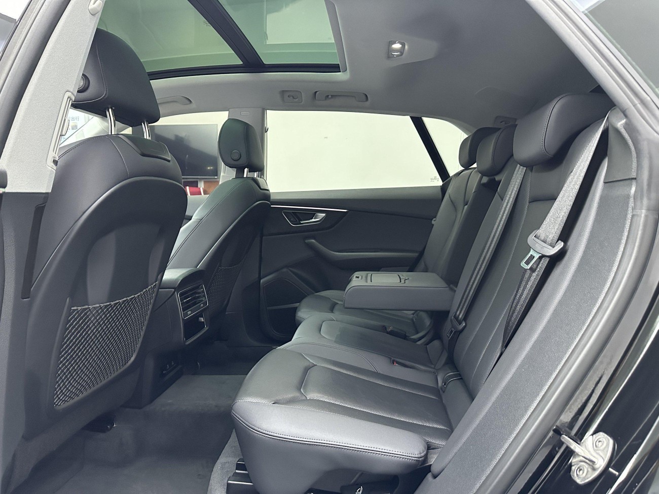 Audi Q8 45 TFSI 2023