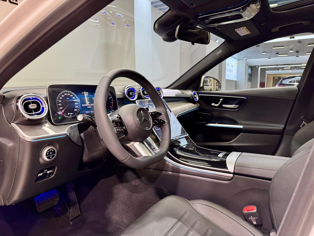 Mercedes-Benz C 260 L 2025